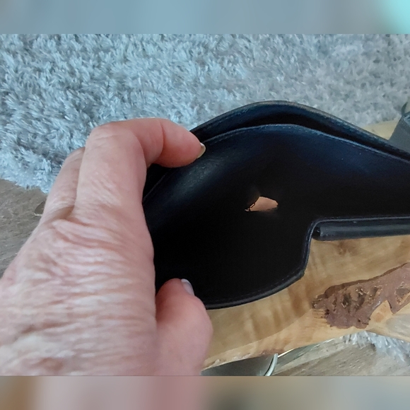 LOUIS VUITTON BLACK PORTEFEVILLE CALFSKIN BIFOLD WALLET - Picture 10 of 11